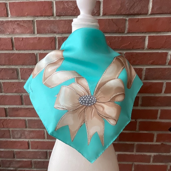 Tiffany & Co Tiffany Blue and Beige Ribbon Design Silk Scarf Hand-rolled  NEW - Picture 8 of 14